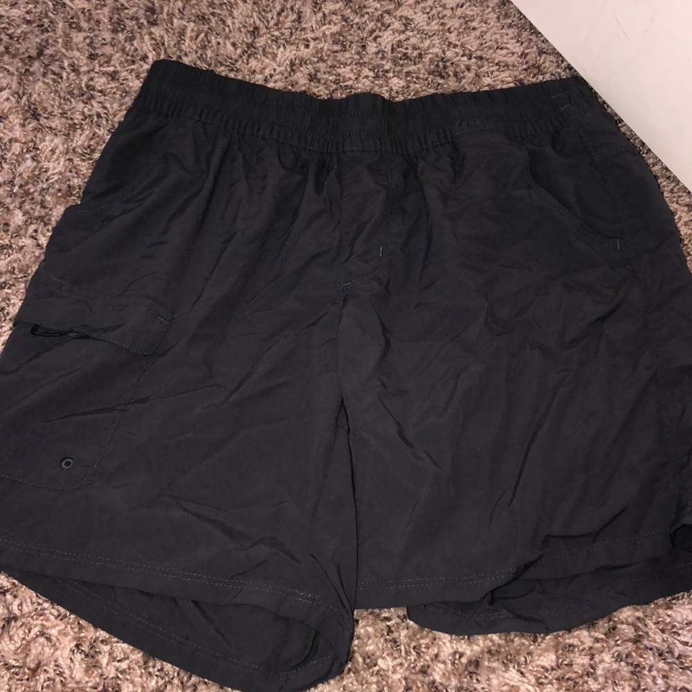 Columbia wind shorts